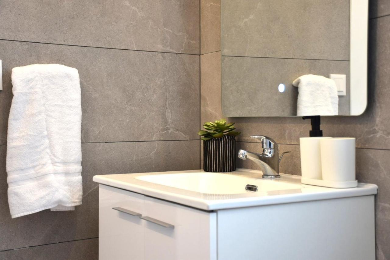 Apartamento Myflats Deluxe Seafront Arenales del Sol Exterior foto